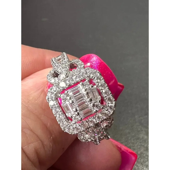 CZ Sterling silver cocktail ring size 9 - Picture 1 of 10